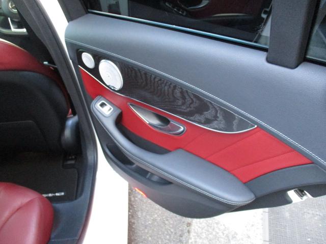 Ｃクラス Ｃ２５０スポーツ　サンルーフ　エクスクルーシブパッケージ　赤革　ブルメスタ　エアバランスパッケージ（32枚目）