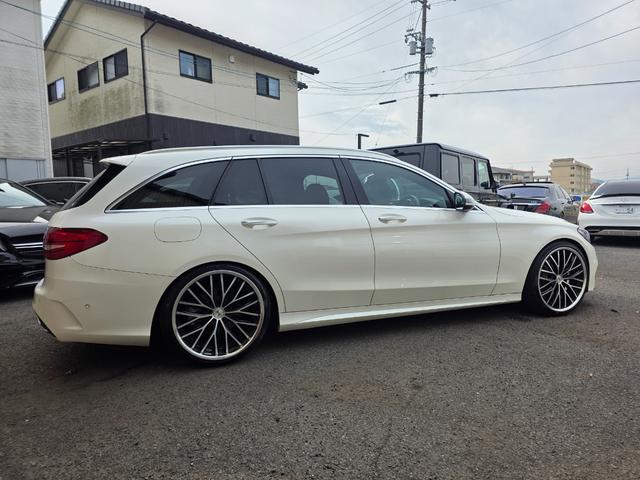 Ｃクラスステーションワゴン Ｃ２００　ステーションワゴン　スポーツ本革仕様　赤革　社外２０ＡＷ　エアバランスパッケージ（5枚目）