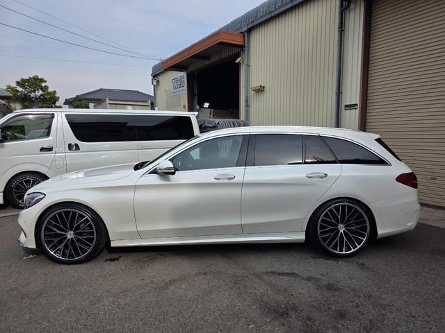 Ｃクラスステーションワゴン Ｃ２００　ステーションワゴン　スポーツ本革仕様　赤革　社外２０ＡＷ　エアバランスパッケージ（9枚目）