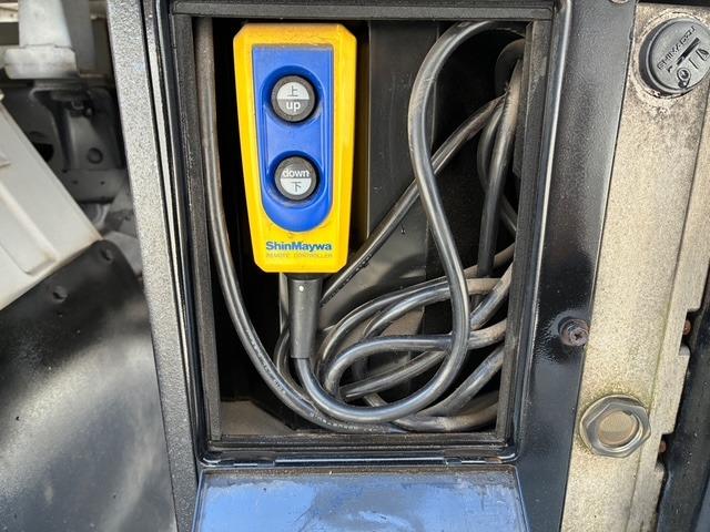 アトラストラック 　フルスーパーロー　新明和すいちょくゲート　オートマ　車両総重量３６０５ｋｇ（11枚目）