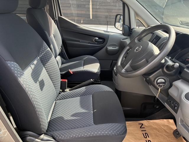 ＮＶ２００バネットバン ＧＸ　鏡面電動調整機能付ドアミラー　パワーウィンドウ　荷室天井トリム（10枚目）