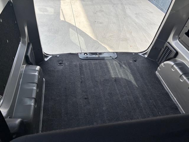 ＮＶ２００バネットバン ＧＸ　鏡面電動調整機能付ドアミラー　パワーウィンドウ　荷室天井トリム（12枚目）