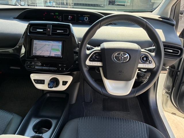 プリウス Ｓセーフティプラス　ナビ　バックカメラ　ＥＴＣ　レーダークルーズ　クリアランスソナー　セーフティセンス　ＬＥＤヘッドランプ　ＬＥＤフロントフォグランプ（12枚目）