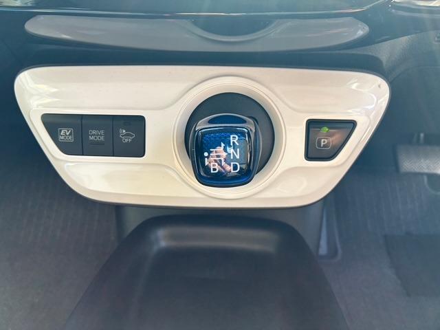 プリウス Ｓセーフティプラス　ナビ　バックカメラ　ＥＴＣ　レーダークルーズ　クリアランスソナー　セーフティセンス　ＬＥＤヘッドランプ　ＬＥＤフロントフォグランプ（17枚目）