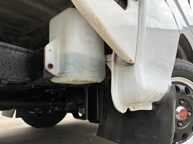 サンバートラック TB 5速マニュアル 4WD エアコン パワステ(19枚目)