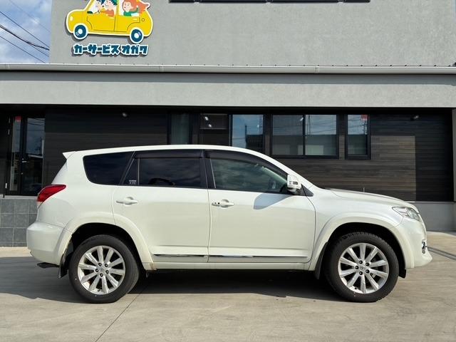 ヴァンガード ２４０Ｓ　Ｓパッケージ　７人乗り　４ＷＤ　ナビ　バックカメラ　クルーズコントロール　ＥＴＣ（4枚目）