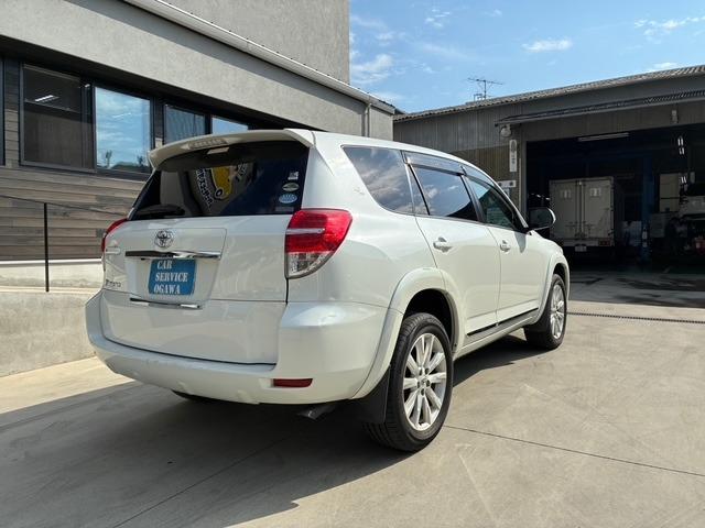 ヴァンガード ２４０Ｓ　Ｓパッケージ　７人乗り　４ＷＤ　ナビ　バックカメラ　クルーズコントロール　ＥＴＣ（7枚目）