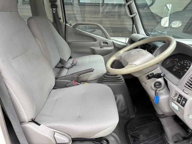 ダイナトラック Ｗキャブロングジャストロー　ディーゼル　全席パワーウィンドウ　ＥＴＣ　車両総重量３４２０ｋｇ　積載量１２００ｋｇ（9枚目）