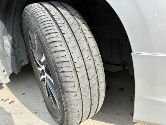 アルファード ３．５エグゼクティブラウンジ　モデリスタエアロ　１２．１インチリアシートエンターテインメントシステム　ＪＢＬサウンドシステム　ツインムーンルーフ　ベージュ革シート　レーダークルーズコントロール　パノラミックビューモニター（33枚目）