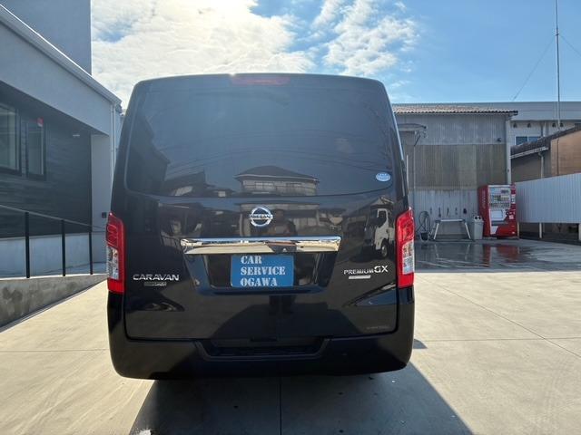 ＮＶ３５０キャラバンバン ロングプレミアムＧＸ　アーバンクロム　純正ナビ　アラウンドビューモニター　１５インチブラック塗装アルミホイール　オートエアコン　リアクーラー　リアヒーター（6枚目）