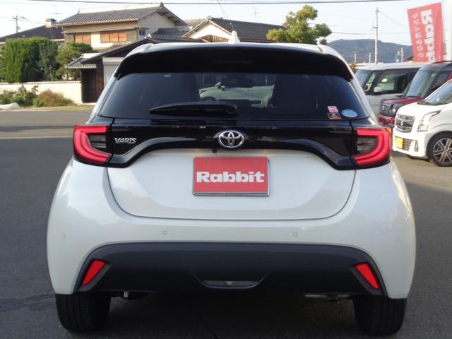 ヤリス Ｚ　走行無制限１年保証付き／純正ナビ／ハーフレザーシート／ブラインドスポットモニター／ＰＫＳＢ／ＬＥＤヘッドライト／トヨタセーフティセンス／クリアランスソナー／前席シートヒーター／スマートキー２個（10枚目）