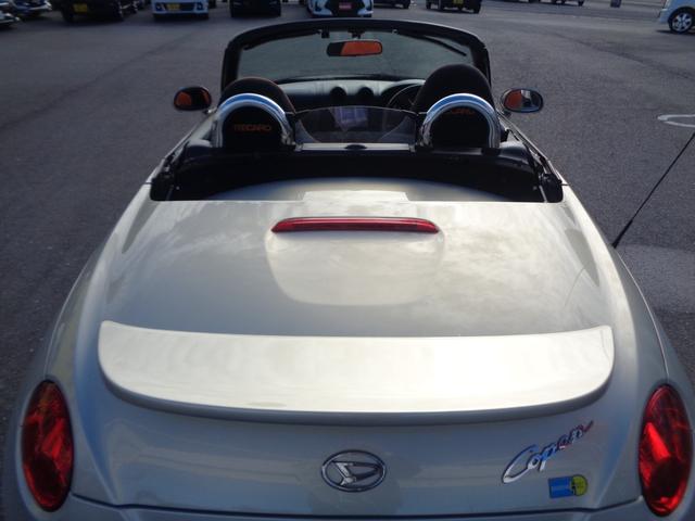 コペン アルティメットエディション　電動オープン／５速ミッション／社外メモリーナビ／ＴＶ／バックカメラ／Ｂｌｕｅｔｏｏｔｈ接続／純正ＨＩＤヘッドライト／純正フォグライト／シートヒーター／ＥＴＣ／キーレスキー／ＢＢＳ１５インチＡＷ（22枚目）