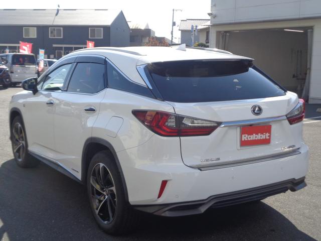 ＲＸ ＲＸ４５０ｈ　Ｆスポーツ　走行無制限１年保証付き／パノラマルーフ／マークレビンソン／パノラミックビューモニター／後席電動格納＆後席シートヒーター／ＯＰ２０インチＡＷ／ブラインドスポットモニター／三眼ＬＥＤヘッドライト（8枚目）