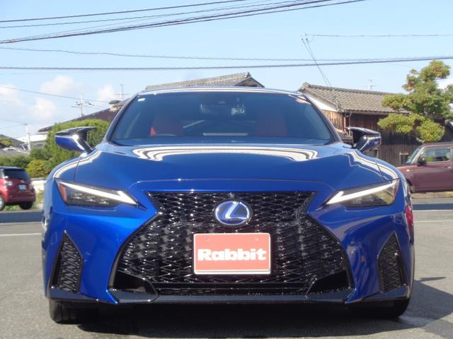 IS IS300h Fスポーツ スマートキー/純正10.3インチナビ/フルセグ/パノラミックビューカメラ/3眼LEDヘッドライト/マークレビンソン/オレンジキャリパー/赤レザーシート/シートヒーター/パワーシート/ETC2.0/(6枚目)