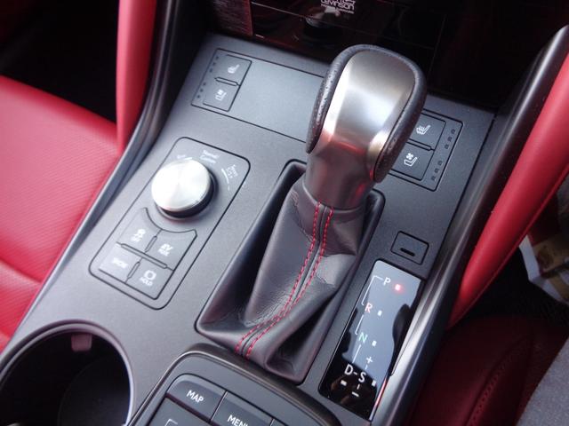 IS IS300h Fスポーツ スマートキー/純正10.3インチナビ/フルセグ/パノラミックビューカメラ/3眼LEDヘッドライト/マークレビンソン/オレンジキャリパー/赤レザーシート/シートヒーター/パワーシート/ETC2.0/(21枚目)