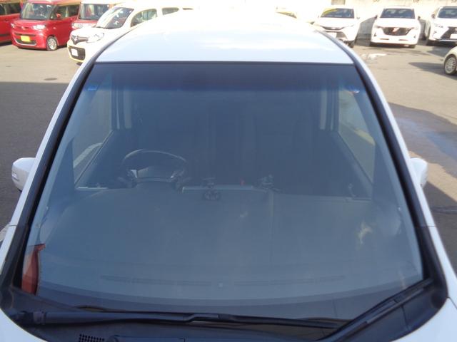 ステップワゴンスパーダ Ｚ　インターナビセレクション　走行無制限１年保証／メーカーＨＤＤナビ／フルセグＴＶ／バックカメラ／ＵＳＢ／後席フリップダウンモニター／ＨＩＤヘッドライト／純正フォグライト／両側パワスラ／ドラレコ／ＥＴＣ／ローダウン／ワンオーナー（13枚目）