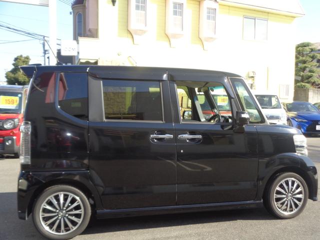 N-BOXカスタム G ターボSSパッケージ スマートキー/社外ナビ/フルセグ/バックカメラ/両側パワースライドドア/HID/フォグ/ETC/シートヒーター/(5枚目)