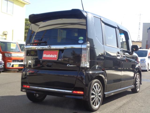 N-BOXカスタム G ターボSSパッケージ スマートキー/社外ナビ/フルセグ/バックカメラ/両側パワースライドドア/HID/フォグ/ETC/シートヒーター/(9枚目)