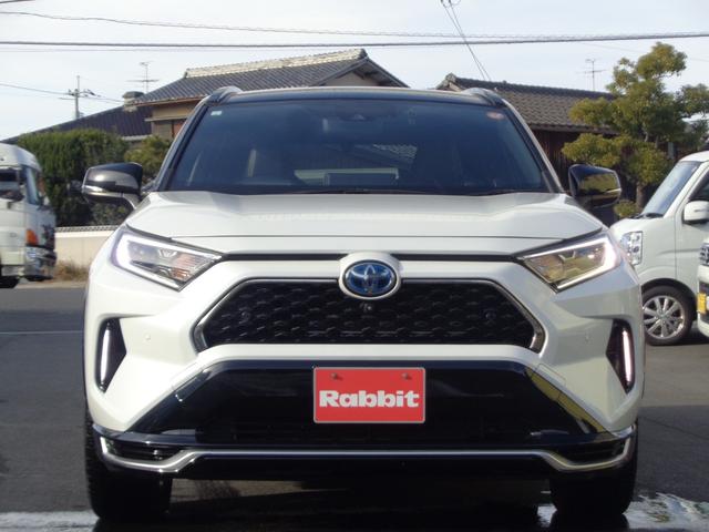 ＲＡＶ４ ＰＨＶ ブラックトーン　純正９インチディスプレイオーディオ／純正ナビ／パノラミックビューモニター／パノラマムーンルーフ／寒冷地仕様／スペアタイヤ／前後席シートヒーター／デジタルインナーミラー／セーフティセンス（9枚目）