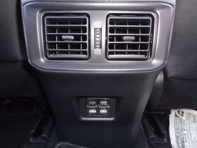 ＲＡＶ４ ＰＨＶ ブラックトーン　純正９インチディスプレイオーディオ／純正ナビ／パノラミックビューモニター／パノラマムーンルーフ／寒冷地仕様／スペアタイヤ／前後席シートヒーター／デジタルインナーミラー／セーフティセンス（36枚目）