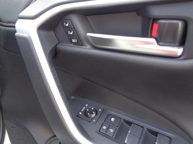 ＲＡＶ４ ＰＨＶ ブラックトーン　純正９インチディスプレイオーディオ／純正ナビ／パノラミックビューモニター／パノラマムーンルーフ／寒冷地仕様／スペアタイヤ／前後席シートヒーター／デジタルインナーミラー／セーフティセンス（54枚目）