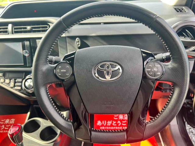 アクア ドライブレコーダー ETC バックカメラ TV アルミホイール スマートキー 電動格納ミラー シートヒーター CVT 記録簿 CD DVD再生 Bluetooth エアコン パワーステアリング(2枚目)