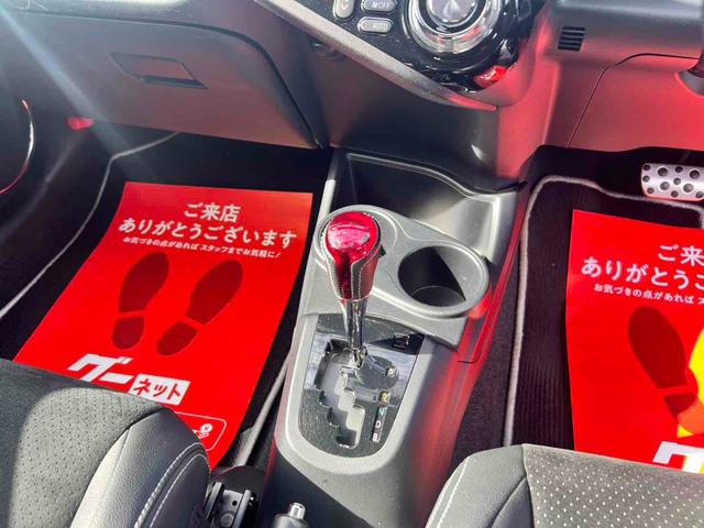 アクア ドライブレコーダー ETC バックカメラ TV アルミホイール スマートキー 電動格納ミラー シートヒーター CVT 記録簿 CD DVD再生 Bluetooth エアコン パワーステアリング(6枚目)
