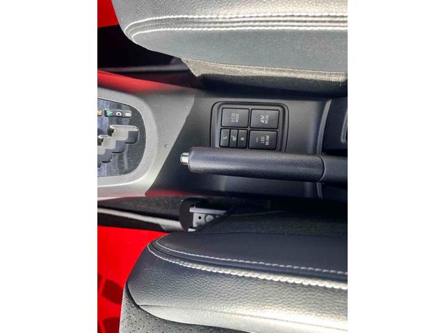 アクア ドライブレコーダー ETC バックカメラ TV アルミホイール スマートキー 電動格納ミラー シートヒーター CVT 記録簿 CD DVD再生 Bluetooth エアコン パワーステアリング(41枚目)