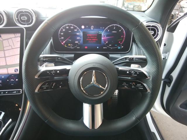 ＧＬＣ ＧＬＣ２２０ｄ　４ＭクペドライバズＰ＋ＡＭＧラインＰ　純正ナビフルセグ　全周囲カメラ　ブルートゥース　革巻きステアリング　アンビエントライト　ブルメスター　ドラレコ　革パワーシートヒーター　パノラミックＳＲ　クルーズコントロール　ヘッドアップディスプレイ（15枚目）
