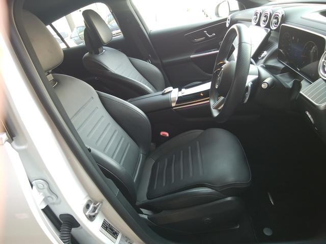 ＧＬＣ ＧＬＣ２２０ｄ　４ＭクペドライバズＰ＋ＡＭＧラインＰ　純正ナビフルセグ　全周囲カメラ　ブルートゥース　革巻きステアリング　アンビエントライト　ブルメスター　ドラレコ　革パワーシートヒーター　パノラミックＳＲ　クルーズコントロール　ヘッドアップディスプレイ（17枚目）