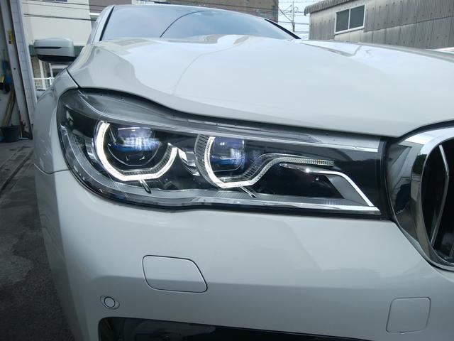 ７シリーズ ７５０Ｌｉ　Ｍスポーツ　純正ナビフルセグ　全周囲カメラ　黒革パワーシートヒーター＆ベンチレーター　カーボンコア　サンルーフ　クルーズコントロール　後席モニター２個　電動リアサンシェード　パワートランク　革巻きステアリング（54枚目）