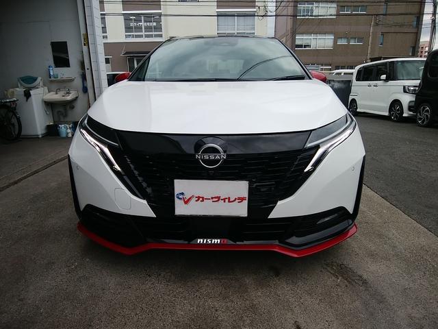 オーラ ニスモ　ワンオーナー　ケンウッド９インチナビフルセグ　全周囲カメラ　全天周ドラレコ　デジタルミラー　ブルートゥース　ＣＤ／ＤＶＤ再生　ＥＴＣ　革巻きステアリング　ニスモエアロ　クリアランスソナー　１７ＡＷ（2枚目）