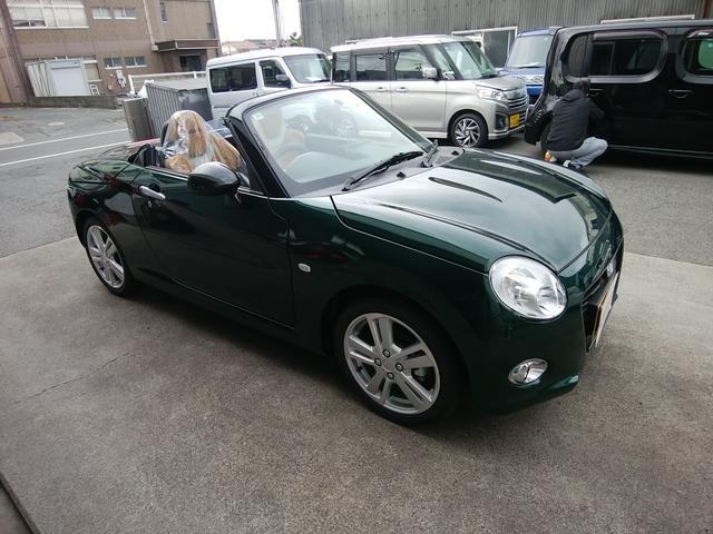 コペン セロ　Ｓ　登録済未使用車　レカロ革シートヒーター　電動オープン　ビルシュタインショック　７速スーパーアクティブシフト付ＣＶＴ　ＭＯＭＯ革巻きステアリング　純正１６インチＡＷ＆マット　ＬＥＤライト　ＩＣターボ（3枚目）