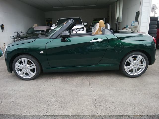 コペン セロ　Ｓ　登録済未使用車　レカロ革シートヒーター　電動オープン　ビルシュタインショック　７速スーパーアクティブシフト付ＣＶＴ　ＭＯＭＯ革巻きステアリング　純正１６インチＡＷ＆マット　ＬＥＤライト　ＩＣターボ（5枚目）