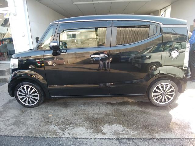 Ｎ－ＢＯＸスラッシュ Ｇ・ターボＡパッケージ　ギャザズインターナビワンセグ　バックカメラ　ブルートゥース　ＣＤ／ＤＶＤ再生　クルーズコントロール　ＥＴＣ　革巻きステアリング　ステアリングリモコン　パワーウィンドウ　スマートキー２個　純正１５ＡＷ（3枚目）