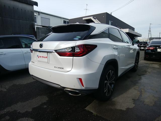 ＲＸ ＲＸ２００ｔ　バージョンＬ　純正ナビフルセグ　パノラマルルーフ　黒革パワーシートヒーター＆ベンチレーション　全周囲カメラ　ブルートゥース　革巻きステアリング　パワーバックドア　ヘッドアップディスプレイ　ドラレコ前後　ＥＴＣ（5枚目）