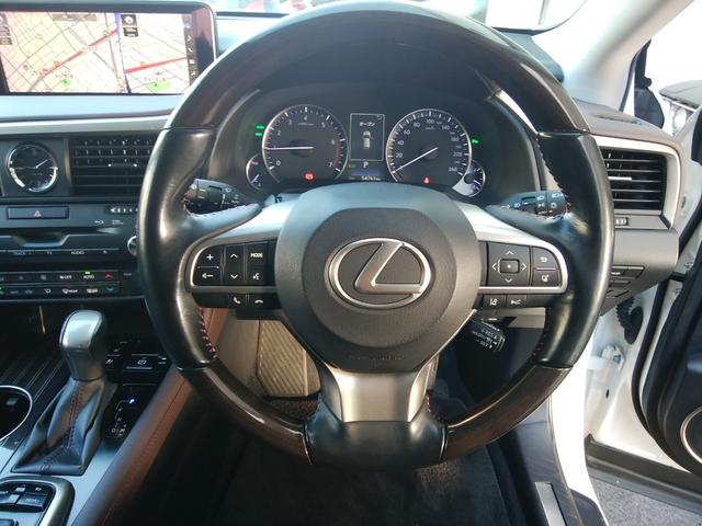 ＲＸ ＲＸ２００ｔ　バージョンＬ　純正ナビフルセグ　パノラマルルーフ　黒革パワーシートヒーター＆ベンチレーション　全周囲カメラ　ブルートゥース　革巻きステアリング　パワーバックドア　ヘッドアップディスプレイ　ドラレコ前後　ＥＴＣ（15枚目）