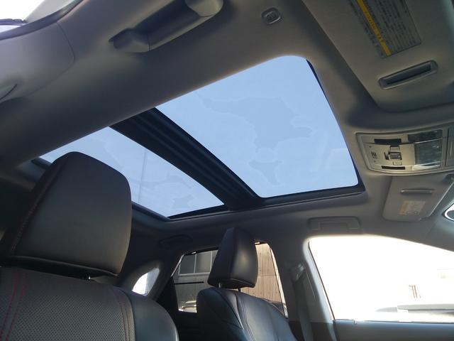 ＲＸ ＲＸ２００ｔ　バージョンＬ　純正ナビフルセグ　パノラマルルーフ　黒革パワーシートヒーター＆ベンチレーション　全周囲カメラ　ブルートゥース　革巻きステアリング　パワーバックドア　ヘッドアップディスプレイ　ドラレコ前後　ＥＴＣ（17枚目）