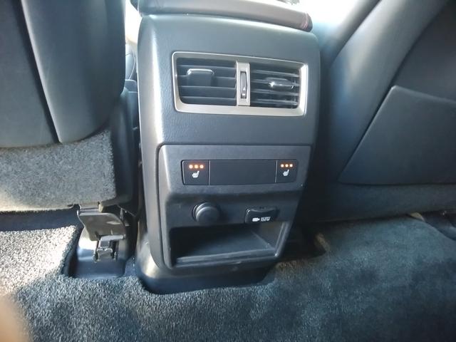 ＲＸ ＲＸ２００ｔ　バージョンＬ　純正ナビフルセグ　パノラマルルーフ　黒革パワーシートヒーター＆ベンチレーション　全周囲カメラ　ブルートゥース　革巻きステアリング　パワーバックドア　ヘッドアップディスプレイ　ドラレコ前後　ＥＴＣ（30枚目）