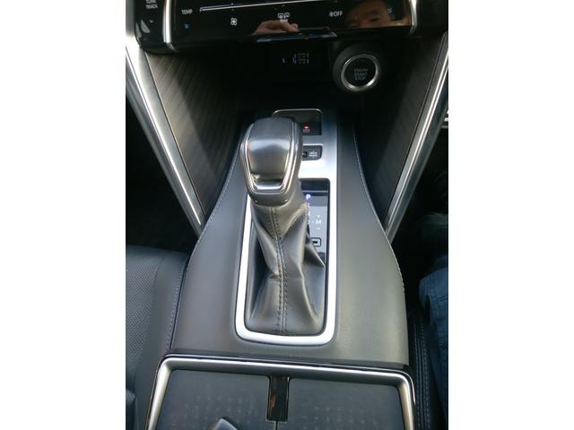 ハリアー Ｚ　レザーパッケージ　純正１２．３型ナビフルセグ　黒革パワシートヒーター＆ファン　モデリスタエアロ　パノラマルーフ　ＥＴＣ２．０　クルーズコントロール　ＪＢＬ　パワーリアゲート　全周囲カメラ　ＵＳＢ　デジタルインナーミラー（11枚目）