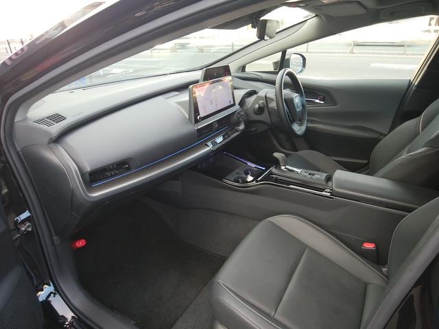 プリウス Ｚ　純正１２．３型ナビＴＶ　全周囲カメラ　デジタルインナーミラー　ミラーキャスト　パワーシートヒーター＆ファン　ステアリングヒーター　クルーズコントロール　ＥＴＣ　純正ＡＷ　パワーリアゲート　スマートキー（22枚目）