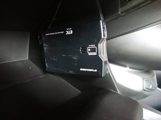 ５００Ｘ スポーツ　黒革パワーシートヒーター　ディスプレイオーディオ　バックカメラ　ブルートゥース　ＵＳＢ端子　クルーズコントロール　クリアランスソナー　ステアリングリモコン　ＥＴＣ　純正１９インチＡＷ　スマートキー（14枚目）