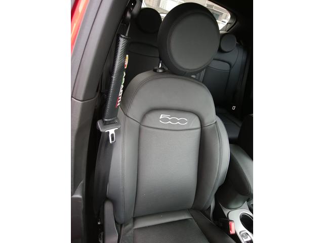 ５００Ｘ スポーツ　黒革パワーシートヒーター　ディスプレイオーディオ　バックカメラ　ブルートゥース　ＵＳＢ端子　クルーズコントロール　クリアランスソナー　ステアリングリモコン　ＥＴＣ　純正１９インチＡＷ　スマートキー（17枚目）