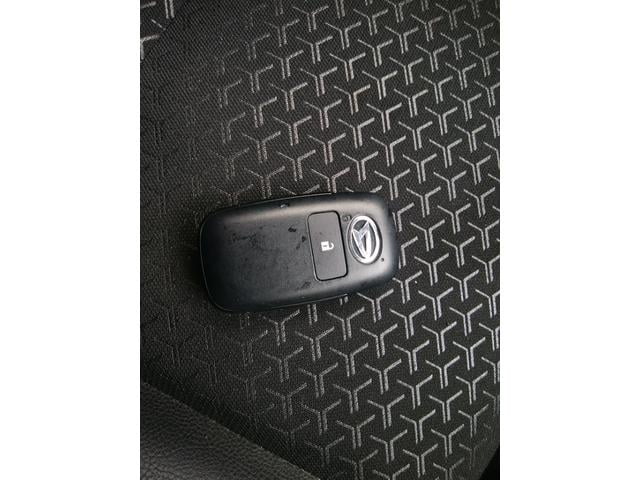 �y�X�}�[�g�L�[�V�X�e���z�g�т����X�}�[�g�L�[�����o�����ƂȂ��A�h�A�̎{���E�������\�ŁA�����v�b�V���ŃG���W�����X�^�[�g�A�L�[���X�S�[�V�X�e���ł��B�����ɉJ�̓������΂₭��荞�݂����Ƃ��ɏd�󂵂܂�