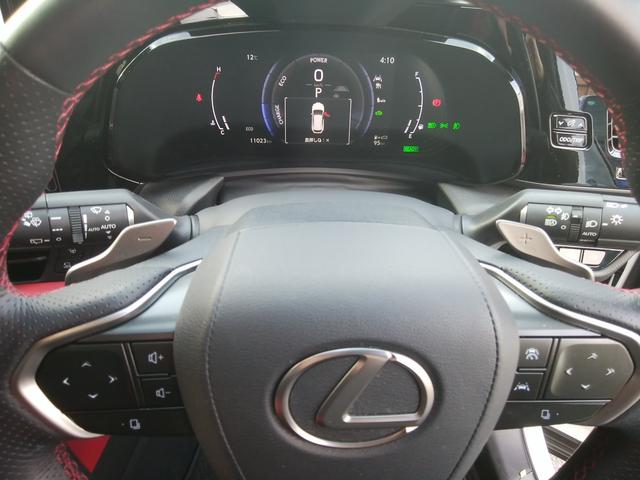 �p�h���V�t�g���g���΁A�l�s�Ԃ̗l�ɂ��܂߂ȃV�t�g�`�F���W���̊��ł��A�Ԃ𑀍삵�Ă��銴�o���_�C���N�g�ɓ`���܂��ˁ�