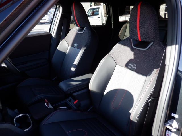 ＭＩＮＩ ジョンクーパーワークス　カントリーマンオール４ＪＣＷ　Ｌ・ＰＫＧ（ＪＣＷパホーマンスブレーキ・アクティブシート・電動シート・インテリアカメラ・Ｈａｒｍａｎ／ｋａｒｄｏｎスピーカーシステム）３６０°カメラ・パワーバックドア・ヘッドアップディスプレイ（22枚目）