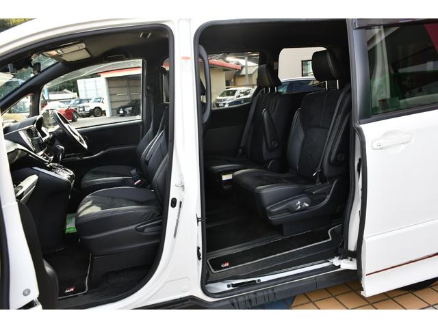 ヴォクシー ＺＳ　ＧＲスポーツ　１オーナ・アルパイン１１インチナビ／フルセグ／ダブルゾーン＆１２．８インチ後席モニター・バックカメラ・両側パワースライドドア・前後ドライブレコーダ・ＥＴＣ・ＬＥＤヘッドライト＆ＦＯＧ・スペアタイヤ付（20枚目）