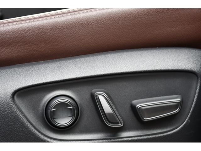 ランドクルーザー２５０ ＺＸ　ＪＢＬプレミアムサウンド　プロジェクタ式３眼ヘッドライト　サイドステップＬＥＤ　バトルシフト　アクティブハイビーム　ナビゲーション　トヨタチームメート　ドライバーモニターカメラ　２０インチアルミ（17枚目）