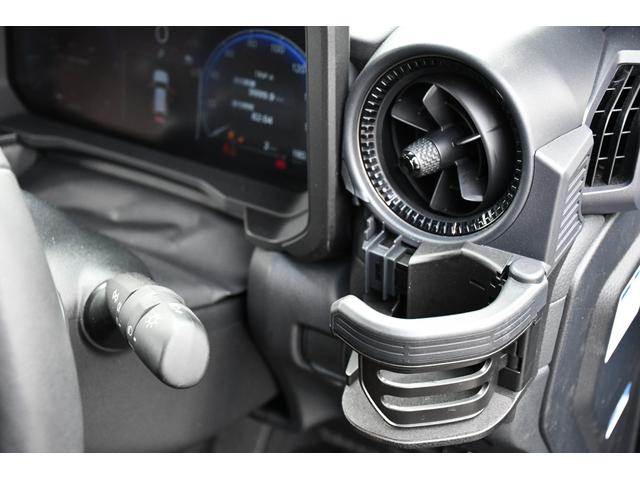 ランドクルーザー２５０ ＺＸ　ＪＢＬプレミアムサウンド　プロジェクタ式３眼ヘッドライト　サイドステップＬＥＤ　バトルシフト　アクティブハイビーム　ナビゲーション　トヨタチームメート　ドライバーモニターカメラ　２０インチアルミ（30枚目）