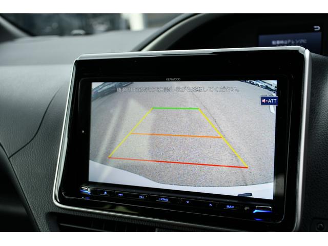 ヴォクシー ＺＳ　煌ＩＩＩ　ケンウッド９インチナビ／フルセグ・社外１４インチ後席モニター・バックカメラ・ハーフレザーシート・ＥＴＣ・前後ドライブレコーダ・両側パワースライドドア・トヨタセーフティーセンス・クルーズコントロール（10枚目）